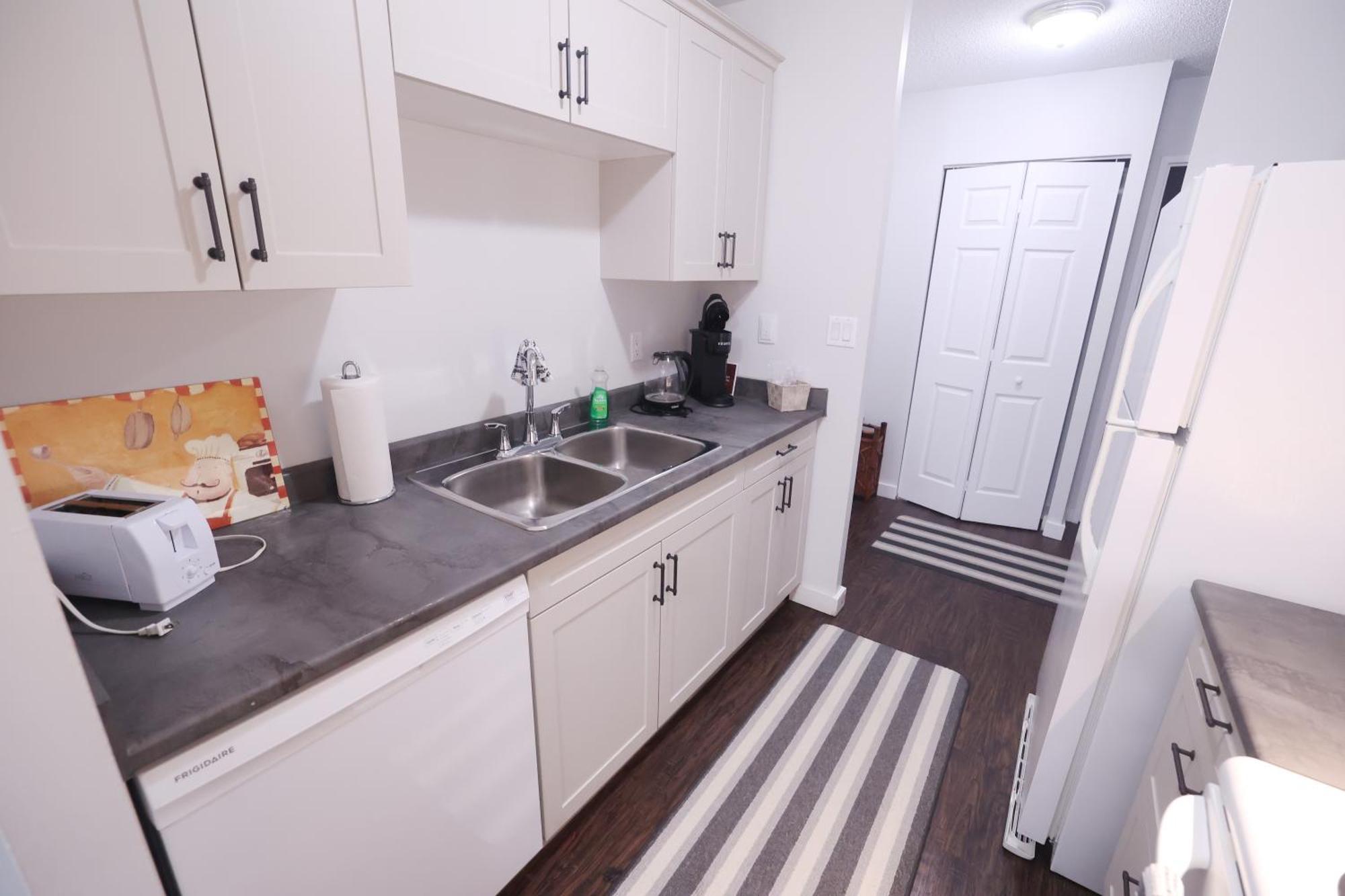 Paris Plaza Appartement Elliot Lake Buitenkant foto